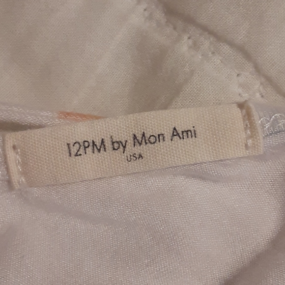 Floral Blouse - Picture 2 of 4